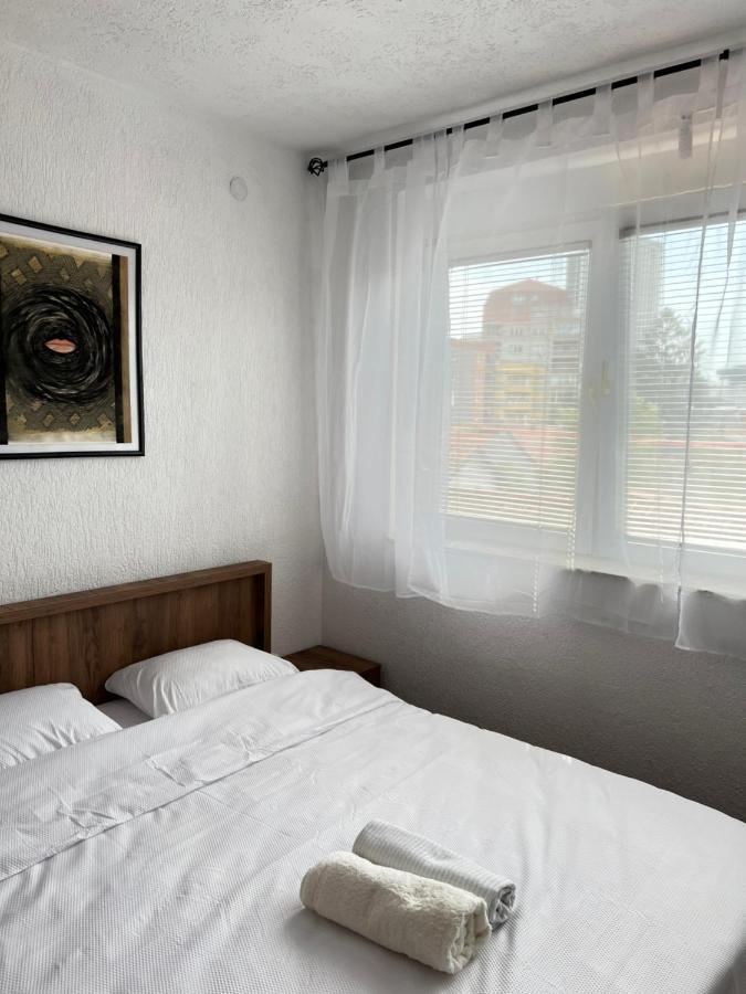 Zogu Apartments - Downtown 普里什蒂纳 外观 照片